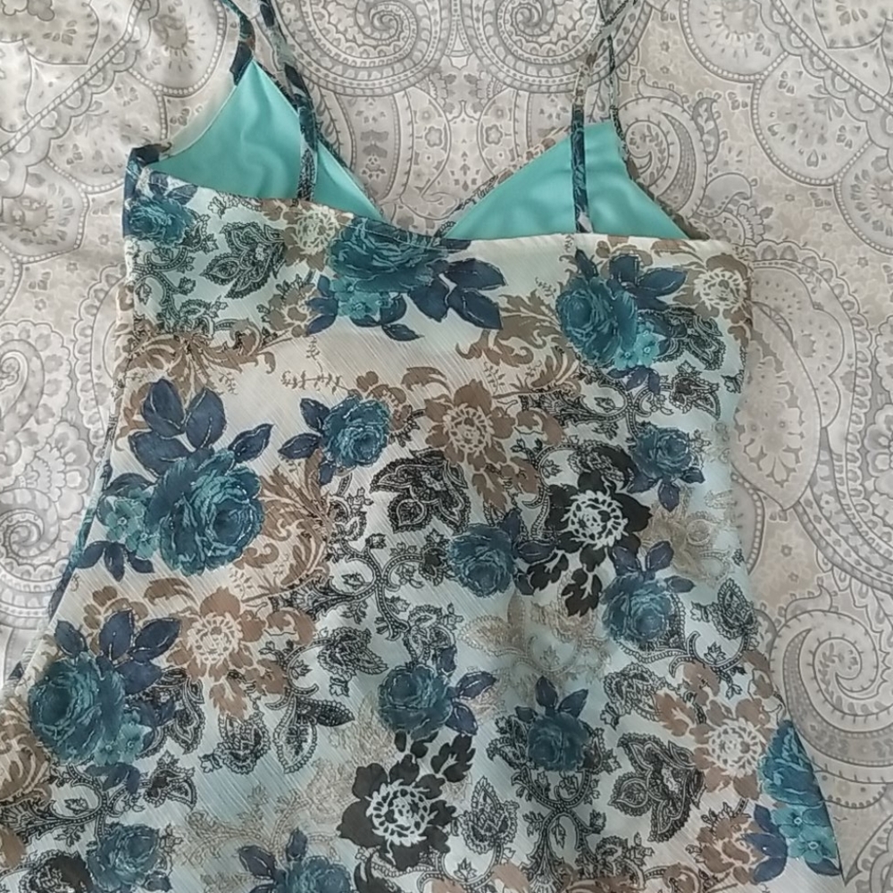 Beautiful Blue Floral Summer Top - Picture 6 of 8